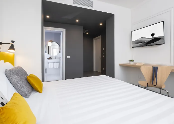 Camplus Centro Hotel