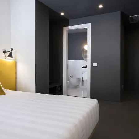 Camplus Centro Hotell 3*