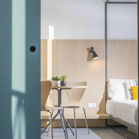 Camplus Centro Ξενοδοχείο 3*